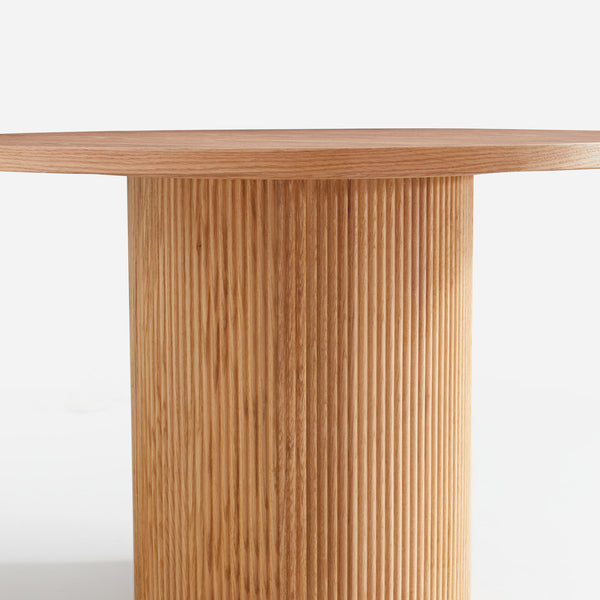 Esmond Fluted Round Dining Table (47")