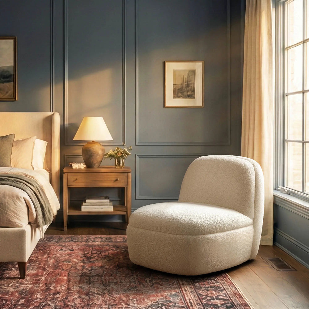 Niveous White Bouclé Swivel Chair